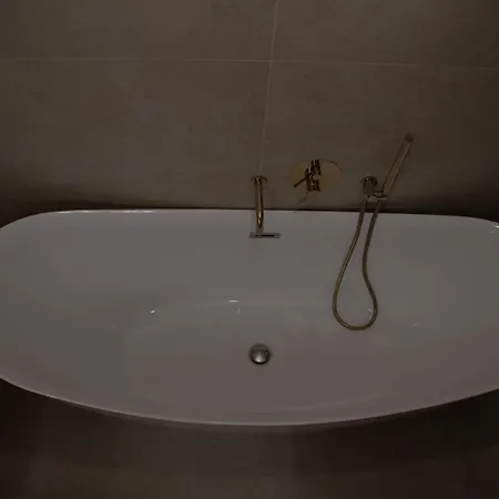 Poznan Dom - Airport Lawica 7 Km *